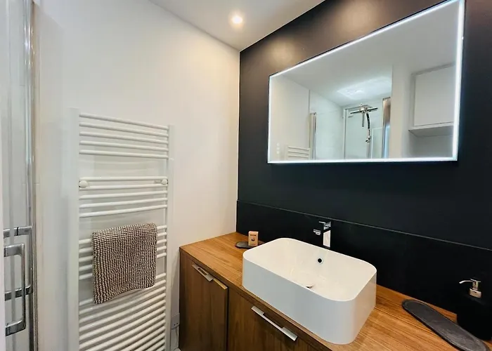 Casa Amarelo * Angers